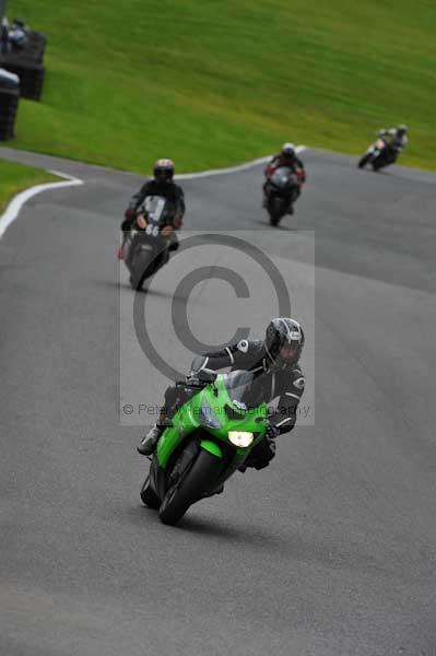 Motorcycle action photographs;cadwell;cadwell park photographs;event digital images;eventdigitalimages;motor racing louth lincolnshire;no limits trackday;peter wileman photography;trackday;trackday digital images;trackday photos