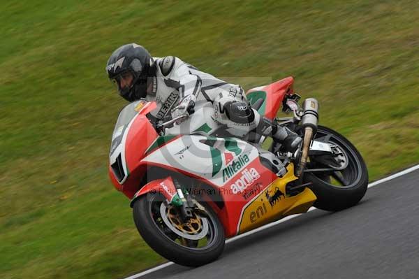 Motorcycle action photographs;cadwell;cadwell park photographs;event digital images;eventdigitalimages;motor racing louth lincolnshire;no limits trackday;peter wileman photography;trackday;trackday digital images;trackday photos