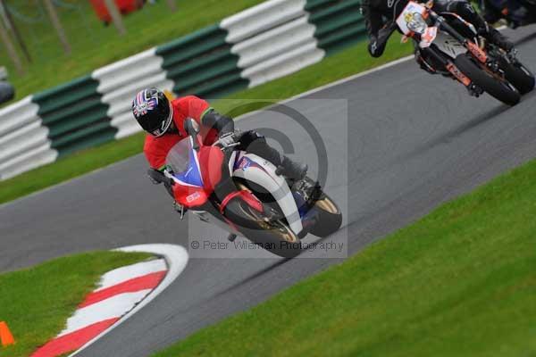 Motorcycle action photographs;cadwell;cadwell park photographs;event digital images;eventdigitalimages;motor racing louth lincolnshire;no limits trackday;peter wileman photography;trackday;trackday digital images;trackday photos