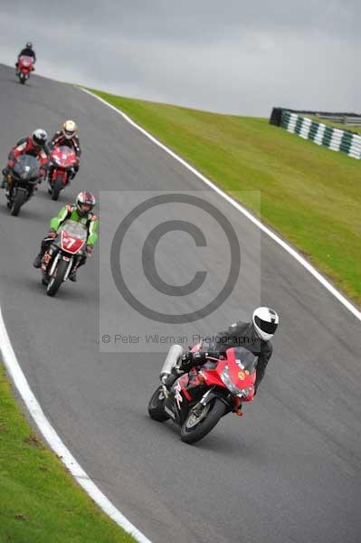 Motorcycle action photographs;cadwell;cadwell park photographs;event digital images;eventdigitalimages;motor racing louth lincolnshire;no limits trackday;peter wileman photography;trackday;trackday digital images;trackday photos