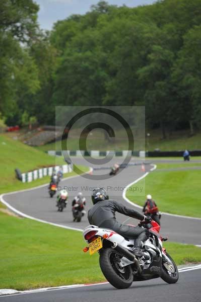 Motorcycle action photographs;cadwell;cadwell park photographs;event digital images;eventdigitalimages;motor racing louth lincolnshire;no limits trackday;peter wileman photography;trackday;trackday digital images;trackday photos