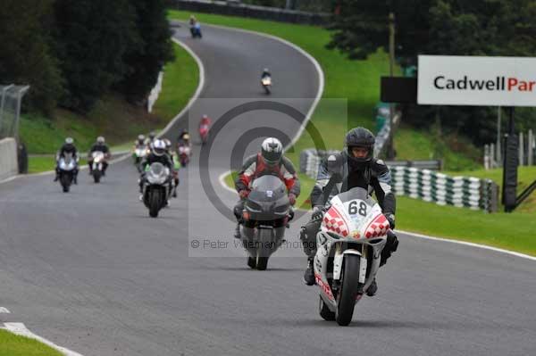 Motorcycle action photographs;cadwell;cadwell park photographs;event digital images;eventdigitalimages;motor racing louth lincolnshire;no limits trackday;peter wileman photography;trackday;trackday digital images;trackday photos