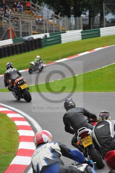 Motorcycle action photographs;cadwell;cadwell park photographs;event digital images;eventdigitalimages;motor racing louth lincolnshire;no limits trackday;peter wileman photography;trackday;trackday digital images;trackday photos