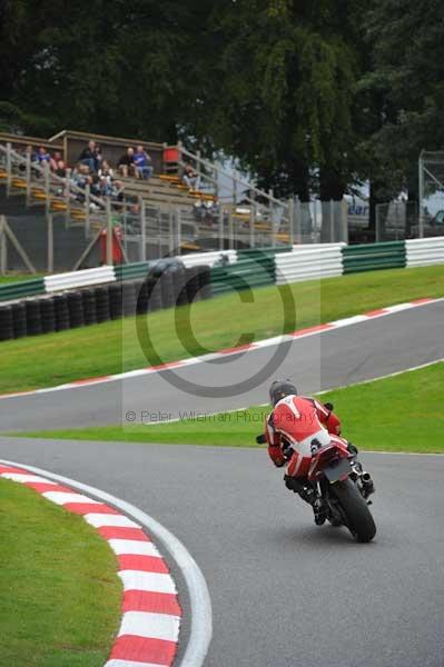 Motorcycle action photographs;cadwell;cadwell park photographs;event digital images;eventdigitalimages;motor racing louth lincolnshire;no limits trackday;peter wileman photography;trackday;trackday digital images;trackday photos