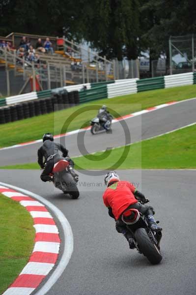 Motorcycle action photographs;cadwell;cadwell park photographs;event digital images;eventdigitalimages;motor racing louth lincolnshire;no limits trackday;peter wileman photography;trackday;trackday digital images;trackday photos