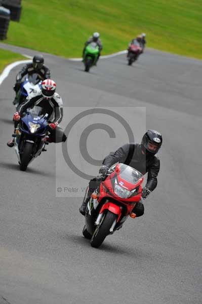 Motorcycle action photographs;cadwell;cadwell park photographs;event digital images;eventdigitalimages;motor racing louth lincolnshire;no limits trackday;peter wileman photography;trackday;trackday digital images;trackday photos