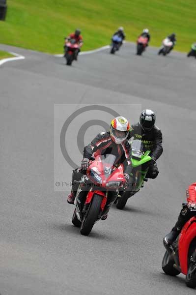 Motorcycle action photographs;cadwell;cadwell park photographs;event digital images;eventdigitalimages;motor racing louth lincolnshire;no limits trackday;peter wileman photography;trackday;trackday digital images;trackday photos