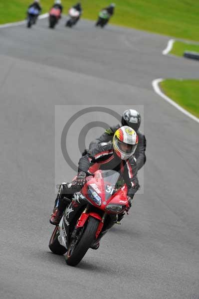 Motorcycle action photographs;cadwell;cadwell park photographs;event digital images;eventdigitalimages;motor racing louth lincolnshire;no limits trackday;peter wileman photography;trackday;trackday digital images;trackday photos