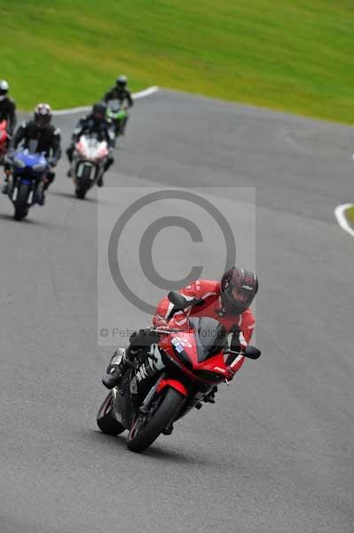 Motorcycle action photographs;cadwell;cadwell park photographs;event digital images;eventdigitalimages;motor racing louth lincolnshire;no limits trackday;peter wileman photography;trackday;trackday digital images;trackday photos