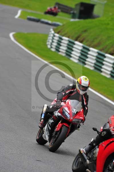 Motorcycle action photographs;cadwell;cadwell park photographs;event digital images;eventdigitalimages;motor racing louth lincolnshire;no limits trackday;peter wileman photography;trackday;trackday digital images;trackday photos