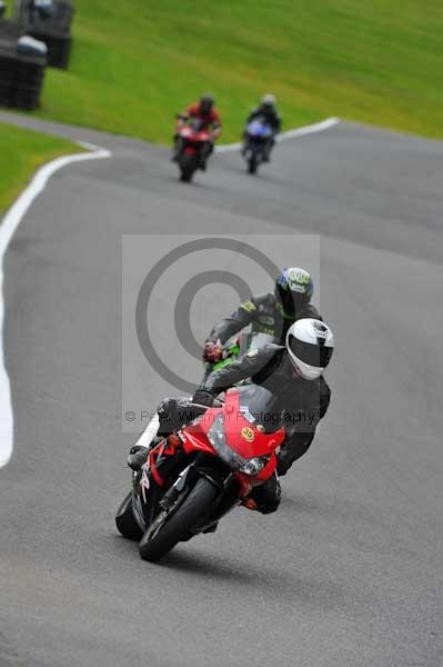 Motorcycle action photographs;cadwell;cadwell park photographs;event digital images;eventdigitalimages;motor racing louth lincolnshire;no limits trackday;peter wileman photography;trackday;trackday digital images;trackday photos