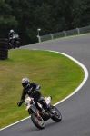 Motorcycle-action-photographs;cadwell;cadwell-park-photographs;event-digital-images;eventdigitalimages;motor-racing-louth-lincolnshire;no-limits-trackday;peter-wileman-photography;trackday;trackday-digital-images;trackday-photos