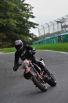 Motorcycle-action-photographs;cadwell;cadwell-park-photographs;event-digital-images;eventdigitalimages;motor-racing-louth-lincolnshire;no-limits-trackday;peter-wileman-photography;trackday;trackday-digital-images;trackday-photos