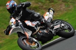 Motorcycle-action-photographs;cadwell;cadwell-park-photographs;event-digital-images;eventdigitalimages;motor-racing-louth-lincolnshire;no-limits-trackday;peter-wileman-photography;trackday;trackday-digital-images;trackday-photos