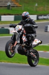 Motorcycle-action-photographs;cadwell;cadwell-park-photographs;event-digital-images;eventdigitalimages;motor-racing-louth-lincolnshire;no-limits-trackday;peter-wileman-photography;trackday;trackday-digital-images;trackday-photos