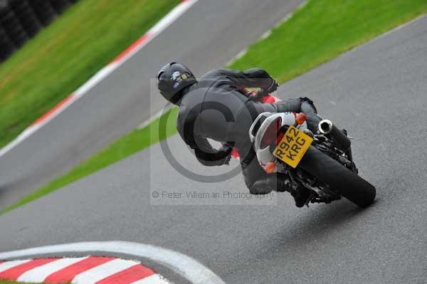 Motorcycle action photographs;cadwell;cadwell park photographs;event digital images;eventdigitalimages;motor racing louth lincolnshire;no limits trackday;peter wileman photography;trackday;trackday digital images;trackday photos