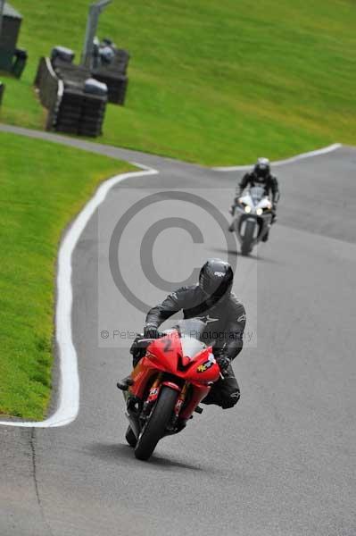 Motorcycle action photographs;cadwell;cadwell park photographs;event digital images;eventdigitalimages;motor racing louth lincolnshire;no limits trackday;peter wileman photography;trackday;trackday digital images;trackday photos