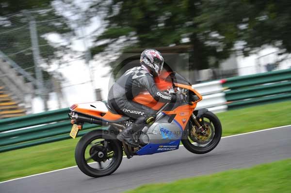 Motorcycle action photographs;cadwell;cadwell park photographs;event digital images;eventdigitalimages;motor racing louth lincolnshire;no limits trackday;peter wileman photography;trackday;trackday digital images;trackday photos