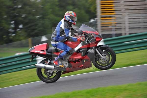 Motorcycle action photographs;cadwell;cadwell park photographs;event digital images;eventdigitalimages;motor racing louth lincolnshire;no limits trackday;peter wileman photography;trackday;trackday digital images;trackday photos