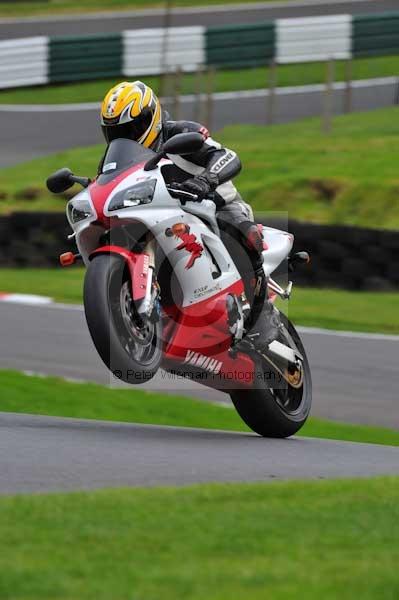 Motorcycle action photographs;cadwell;cadwell park photographs;event digital images;eventdigitalimages;motor racing louth lincolnshire;no limits trackday;peter wileman photography;trackday;trackday digital images;trackday photos