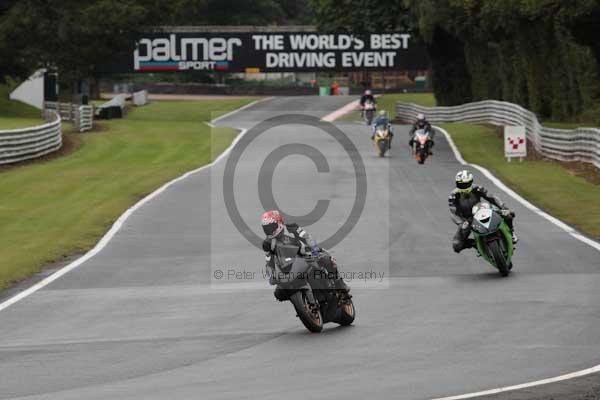 Motorcycle action photographs;event digital images;eventdigitalimages;no limits trackday;oulton park;oulton park circuit cheshire;oulton park photographs;peter wileman photography;trackday;trackday digital images;trackday photos