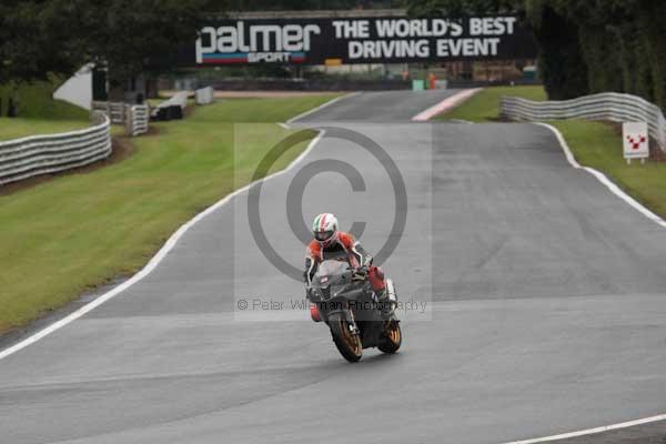 Motorcycle action photographs;event digital images;eventdigitalimages;no limits trackday;oulton park;oulton park circuit cheshire;oulton park photographs;peter wileman photography;trackday;trackday digital images;trackday photos