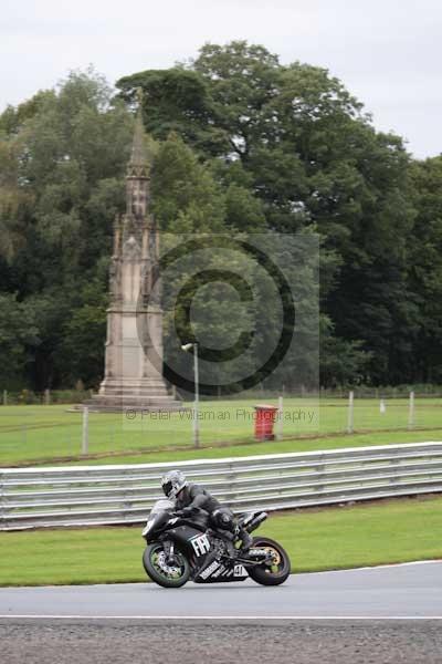 Motorcycle action photographs;event digital images;eventdigitalimages;no limits trackday;oulton park;oulton park circuit cheshire;oulton park photographs;peter wileman photography;trackday;trackday digital images;trackday photos