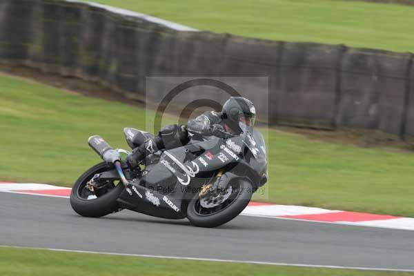 Motorcycle action photographs;event digital images;eventdigitalimages;no limits trackday;oulton park;oulton park circuit cheshire;oulton park photographs;peter wileman photography;trackday;trackday digital images;trackday photos