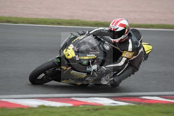 Motorcycle action photographs;event digital images;eventdigitalimages;no limits trackday;oulton park;oulton park circuit cheshire;oulton park photographs;peter wileman photography;trackday;trackday digital images;trackday photos