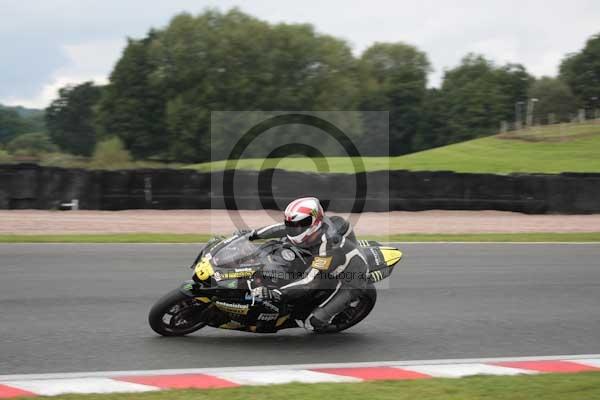 Motorcycle action photographs;event digital images;eventdigitalimages;no limits trackday;oulton park;oulton park circuit cheshire;oulton park photographs;peter wileman photography;trackday;trackday digital images;trackday photos