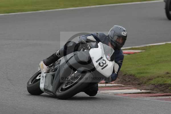 Motorcycle action photographs;event digital images;eventdigitalimages;no limits trackday;oulton park;oulton park circuit cheshire;oulton park photographs;peter wileman photography;trackday;trackday digital images;trackday photos