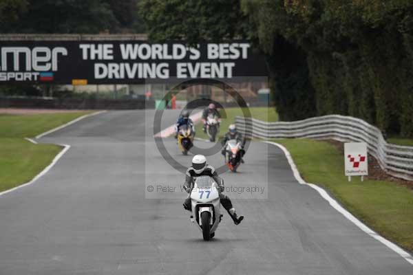 Motorcycle action photographs;event digital images;eventdigitalimages;no limits trackday;oulton park;oulton park circuit cheshire;oulton park photographs;peter wileman photography;trackday;trackday digital images;trackday photos