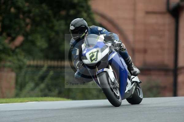 Motorcycle action photographs;event digital images;eventdigitalimages;no limits trackday;oulton park;oulton park circuit cheshire;oulton park photographs;peter wileman photography;trackday;trackday digital images;trackday photos