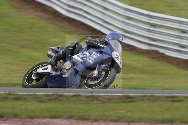 Motorcycle action photographs;event digital images;eventdigitalimages;no limits trackday;oulton park;oulton park circuit cheshire;oulton park photographs;peter wileman photography;trackday;trackday digital images;trackday photos