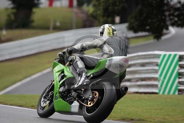 Motorcycle action photographs;event digital images;eventdigitalimages;no limits trackday;oulton park;oulton park circuit cheshire;oulton park photographs;peter wileman photography;trackday;trackday digital images;trackday photos