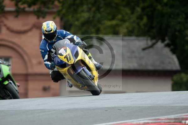 Motorcycle action photographs;event digital images;eventdigitalimages;no limits trackday;oulton park;oulton park circuit cheshire;oulton park photographs;peter wileman photography;trackday;trackday digital images;trackday photos