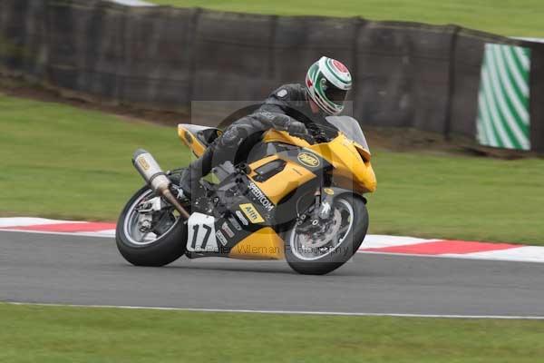 Motorcycle action photographs;event digital images;eventdigitalimages;no limits trackday;oulton park;oulton park circuit cheshire;oulton park photographs;peter wileman photography;trackday;trackday digital images;trackday photos