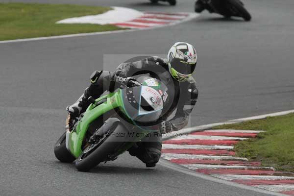 Motorcycle action photographs;event digital images;eventdigitalimages;no limits trackday;oulton park;oulton park circuit cheshire;oulton park photographs;peter wileman photography;trackday;trackday digital images;trackday photos