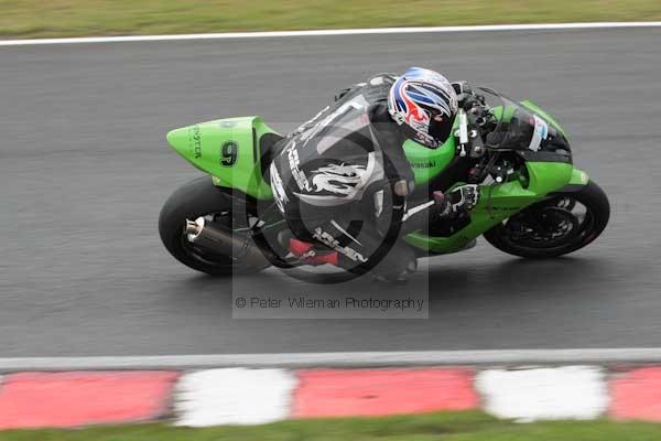 Motorcycle action photographs;event digital images;eventdigitalimages;no limits trackday;oulton park;oulton park circuit cheshire;oulton park photographs;peter wileman photography;trackday;trackday digital images;trackday photos