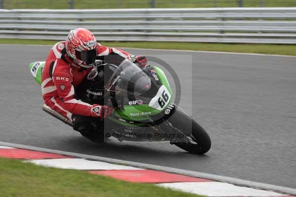 Motorcycle action photographs;event digital images;eventdigitalimages;no limits trackday;oulton park;oulton park circuit cheshire;oulton park photographs;peter wileman photography;trackday;trackday digital images;trackday photos