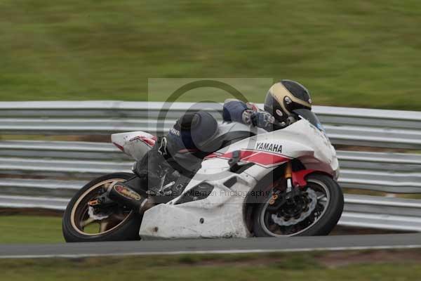 Motorcycle action photographs;event digital images;eventdigitalimages;no limits trackday;oulton park;oulton park circuit cheshire;oulton park photographs;peter wileman photography;trackday;trackday digital images;trackday photos