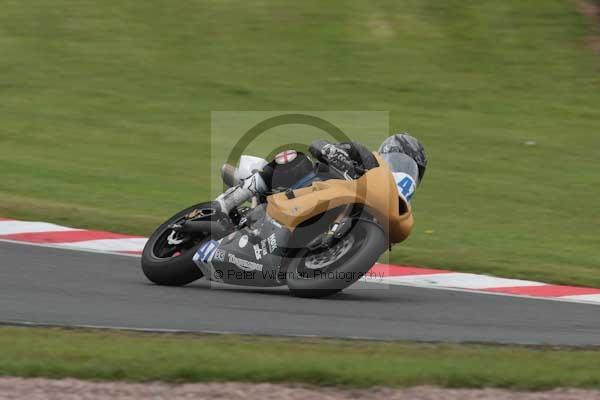 Motorcycle action photographs;event digital images;eventdigitalimages;no limits trackday;oulton park;oulton park circuit cheshire;oulton park photographs;peter wileman photography;trackday;trackday digital images;trackday photos