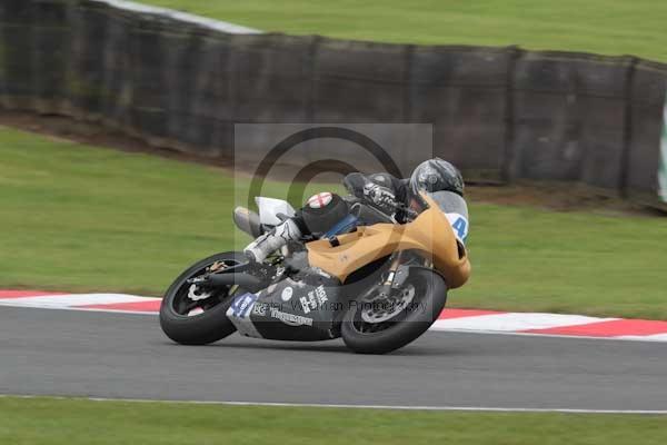 Motorcycle action photographs;event digital images;eventdigitalimages;no limits trackday;oulton park;oulton park circuit cheshire;oulton park photographs;peter wileman photography;trackday;trackday digital images;trackday photos