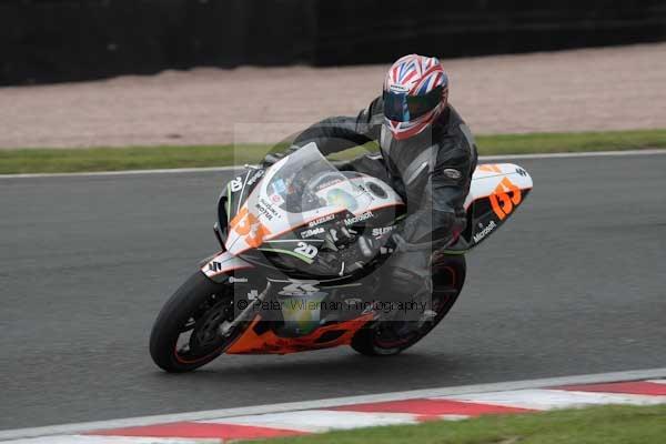 Motorcycle action photographs;event digital images;eventdigitalimages;no limits trackday;oulton park;oulton park circuit cheshire;oulton park photographs;peter wileman photography;trackday;trackday digital images;trackday photos