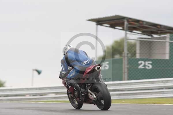 Motorcycle action photographs;event digital images;eventdigitalimages;no limits trackday;oulton park;oulton park circuit cheshire;oulton park photographs;peter wileman photography;trackday;trackday digital images;trackday photos