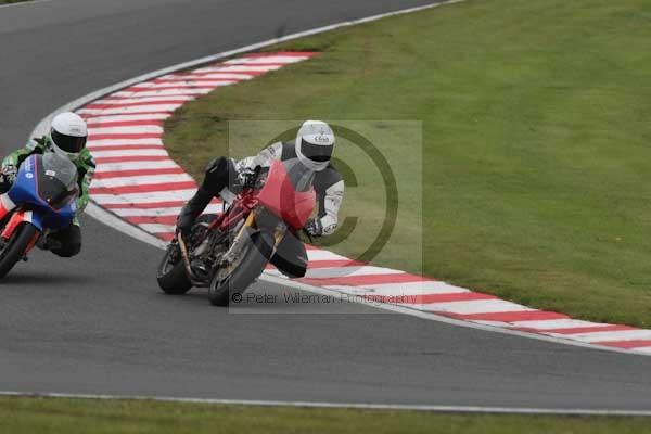 Motorcycle action photographs;event digital images;eventdigitalimages;no limits trackday;oulton park;oulton park circuit cheshire;oulton park photographs;peter wileman photography;trackday;trackday digital images;trackday photos