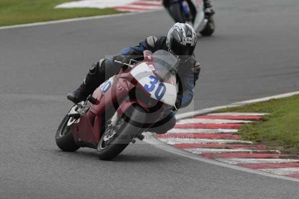 Motorcycle action photographs;event digital images;eventdigitalimages;no limits trackday;oulton park;oulton park circuit cheshire;oulton park photographs;peter wileman photography;trackday;trackday digital images;trackday photos