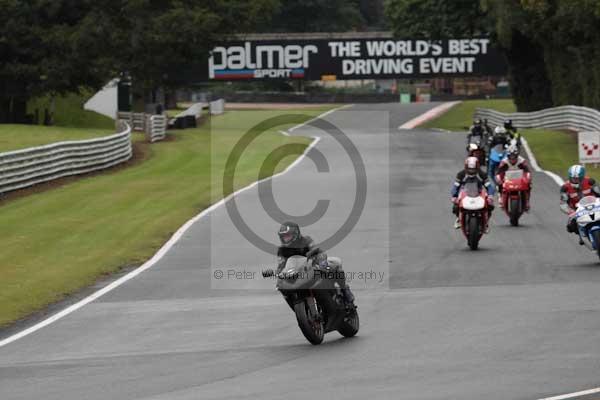 Motorcycle action photographs;event digital images;eventdigitalimages;no limits trackday;oulton park;oulton park circuit cheshire;oulton park photographs;peter wileman photography;trackday;trackday digital images;trackday photos