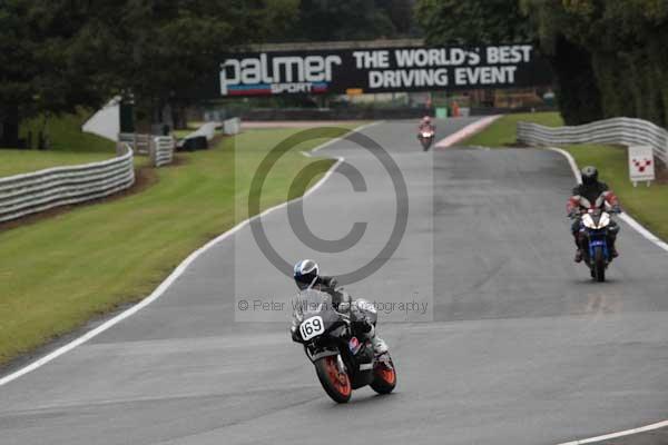 Motorcycle action photographs;event digital images;eventdigitalimages;no limits trackday;oulton park;oulton park circuit cheshire;oulton park photographs;peter wileman photography;trackday;trackday digital images;trackday photos