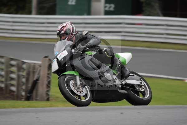 Motorcycle action photographs;event digital images;eventdigitalimages;no limits trackday;oulton park;oulton park circuit cheshire;oulton park photographs;peter wileman photography;trackday;trackday digital images;trackday photos